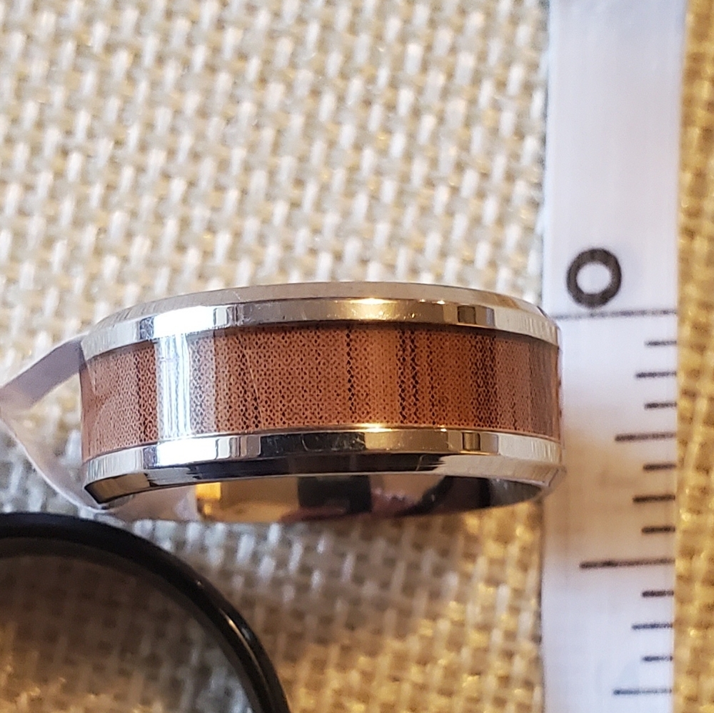 SILVER with Wood Grain Ring!